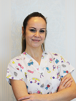 Özlem Özkan – Asistan